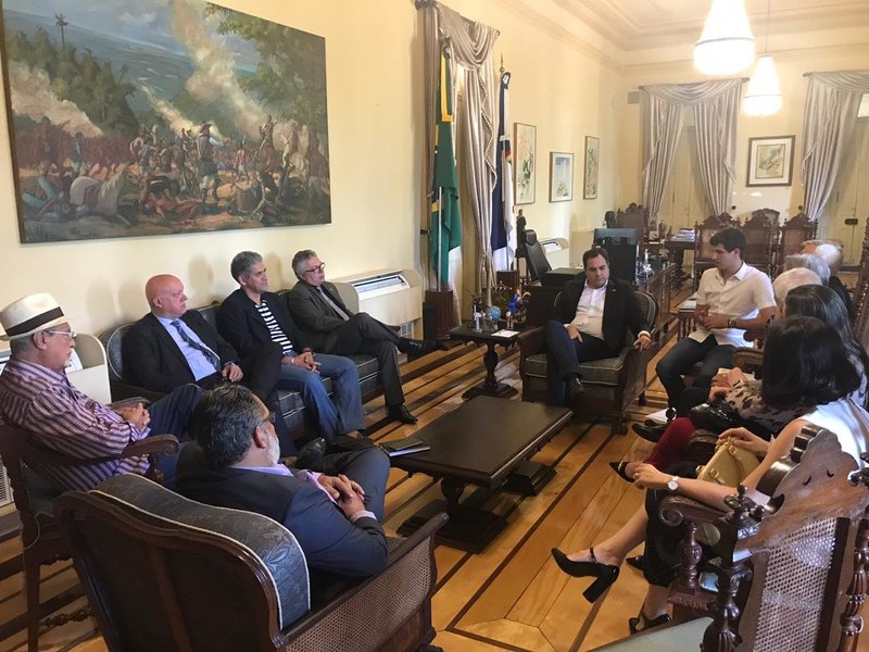 Em visita ao Governador do Estado, presidente do Crea-PE discute recriação da Secretaria de Recursos Hídricos